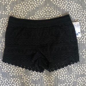 Lace detailed skort